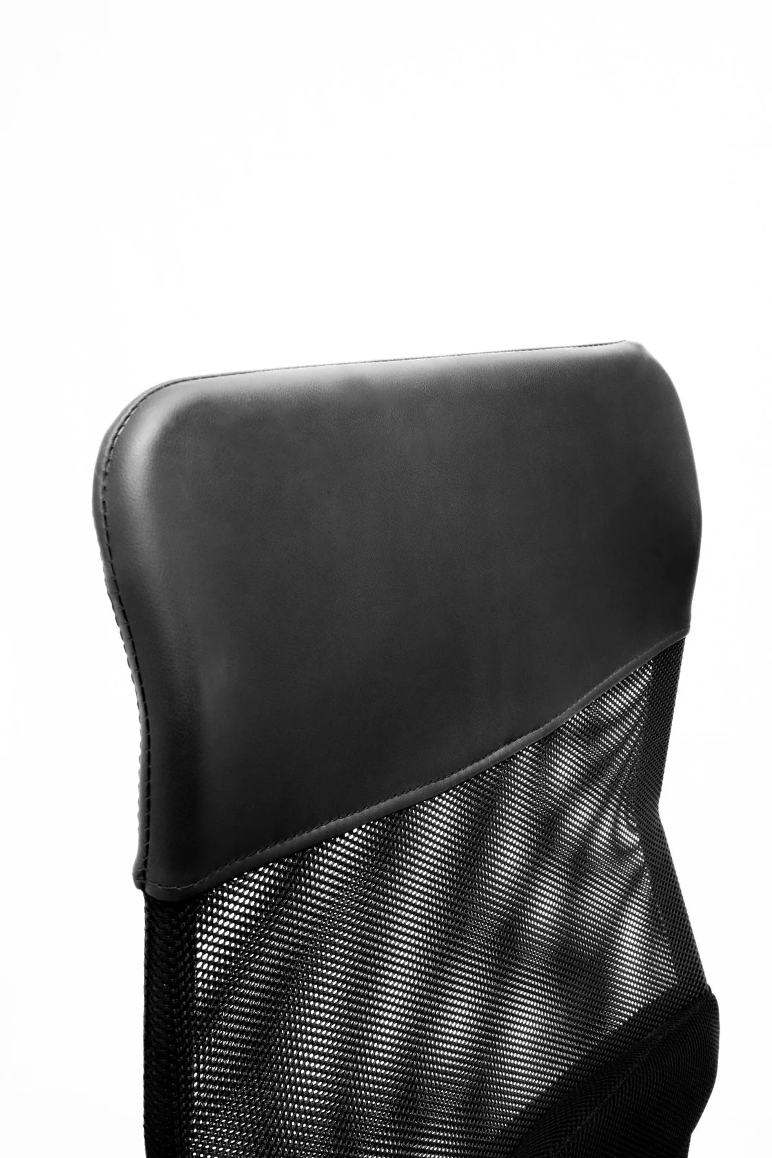 AVA Manager Chair - Image 3